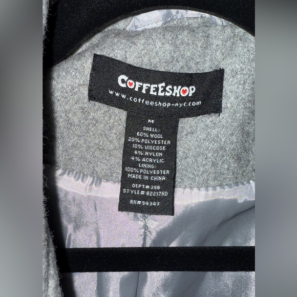 Coat Medium - Picture 3 of 4